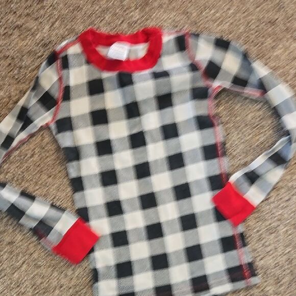 Kids Black and White Checkered Pajamas with Red Accents - Picture 5 of 5
